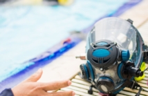 Nurkowanie z maską pełnotwarzową: Zalety, wady i zastosowania