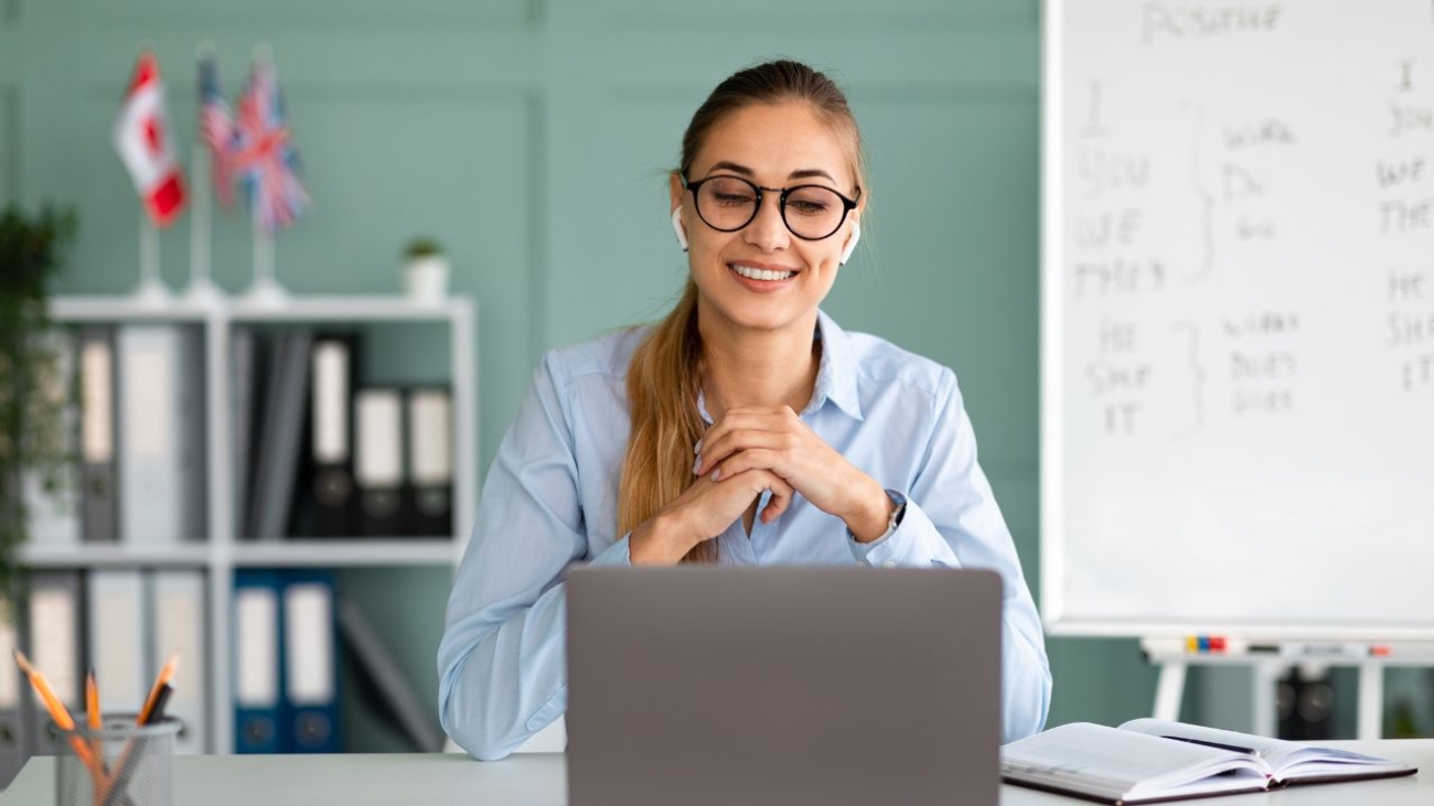 Jak kursy angielskiego online mogą przyspieszyć Twój rozwój zawodowy?