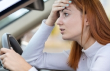 Psychologia za kierownicą: Jak radzić sobie ze stresem podczas jazdy
