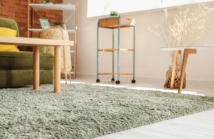 Nowoczesne wnętrza z indywidualnie wykonanymi dywanami na miarę