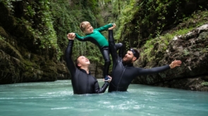 Poczuj się pewniej: Jak pianki neoprenowe do nurkowania dla dzieci zapewniają bezpieczeństwo i komfort pod wodą