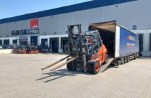 Rady dotyczące wyboru i użytkowania wózków widłowych elektrycznych w transporcie działalności produkcyjnej