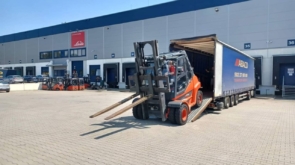 Rady dotyczące wyboru i użytkowania wózków widłowych elektrycznych w transporcie działalności produkcyjnej