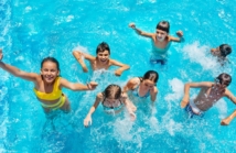 6 powodów, dlaczego warto zapisać dziecko na kurs pływania w Warszawie