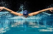 Najlepsze baseny do treningu pływackiego dla triathlonistów w Warszawie