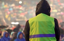 Ochrona imprez masowych jak zapewnić bezpieczeństwo podczas eventów o podwyższonym ryzyku