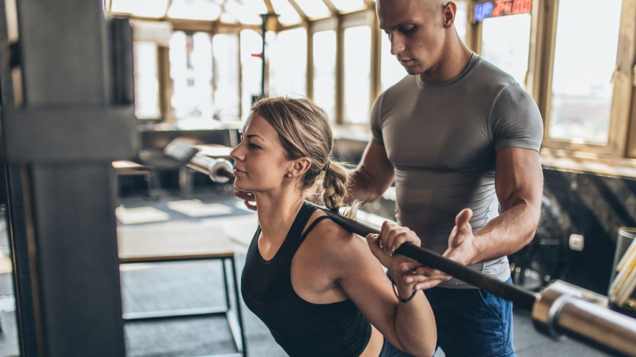 Gdzie prowadzić treningi w Warszawie? Kluczowe wskazówki dla trenerów personalnych