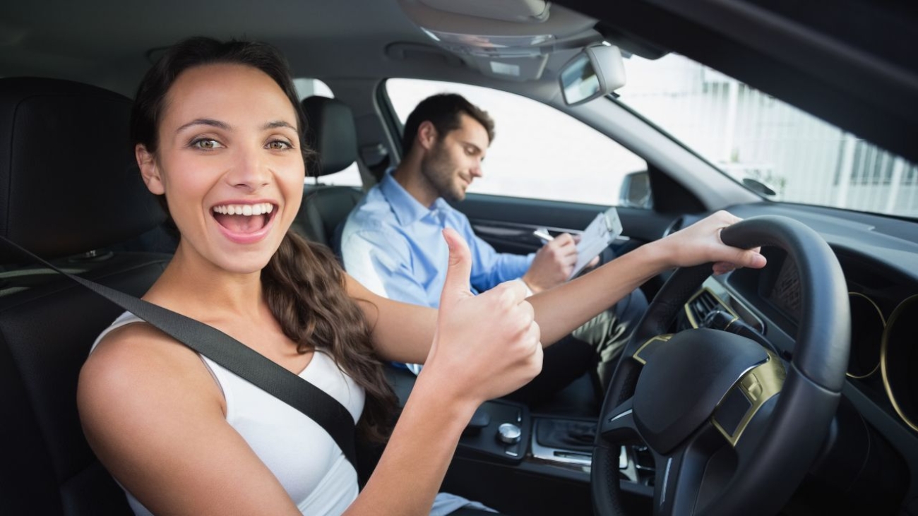 5 najczęstszych błędów popełnianych podczas egzaminu na prawo jazdy: Jak ich uniknąć?