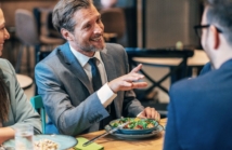 Kulinarny raj na Tarchominie – odkryj pyszne lunche w Warszawie