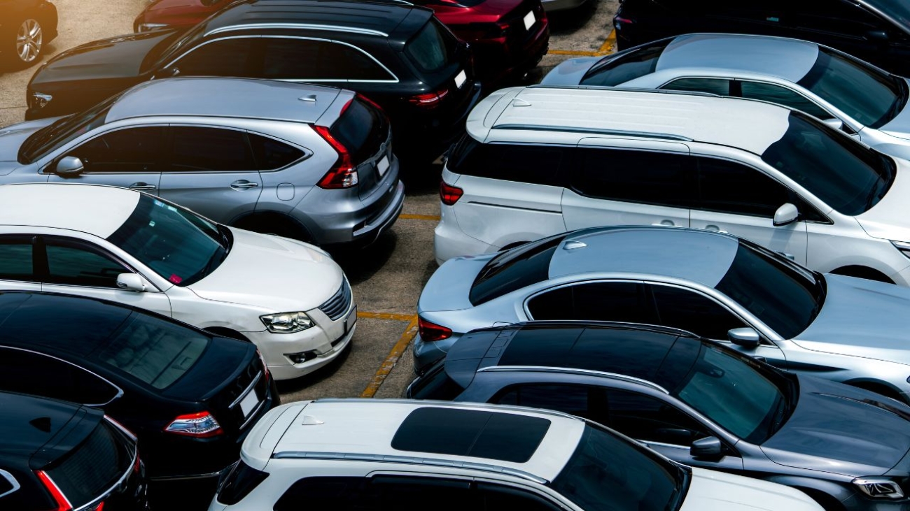 Zalety korzystania z naszego parkingu podczas dłuższych podróży