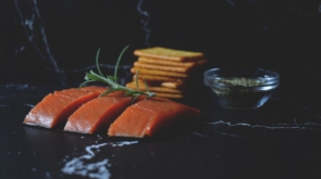 Dlaczego warto wybierać produkty z certyfikowanego łososia?