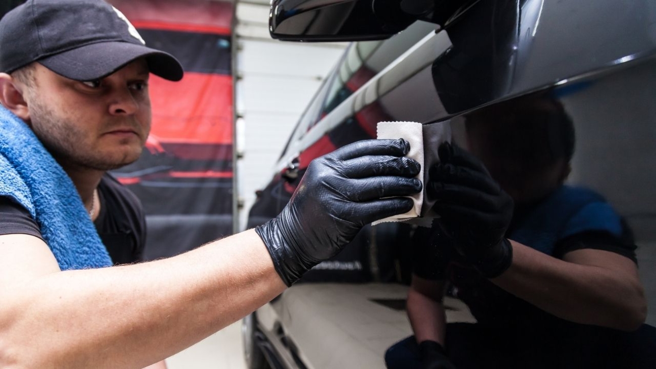 Zalety powłok ceramicznych FX Protect oferowanych przez CarWellness - doskonała ochrona dla Twojego auta