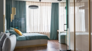 Dopasowanie koloru firan do wnętrza: poradnik krok po kroku