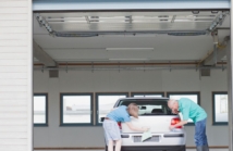 Nowoczesne rozwiązania w automatyce bram garażowych: napędy, piloty i czujniki bezpieczeństwa