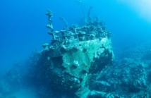 Odkryj fascynujący świat zatopionych wraków: Laguna Truk i jej niezwykłe safari nurkowe