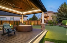 Porównanie odporności tarasów kompozytowych z naturalnym drewnem na warunki atmosferyczne: który materiał lepiej się sprawdza?