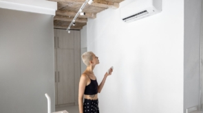 Zadbaj o swoją klimatyzację: Dlaczego regularne przeglądy są kluczowe?