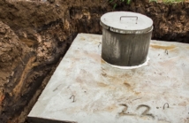 Jak przygotować teren pod montaż szamba betonowego?