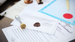 Dokumenty potrzebne na wizytę u notariusza – co przygotować?
