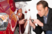 Czy warto korzystać z rzeczoznawcy przed zakupem auta firmowego dla pracowników?