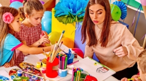 Edukacja artystyczna w przedszkolu – muzyka, teatr, balet i plastyka dla najmłodszych