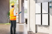 Jak magazyn energii podnosi niezależność energetyczną gospodarstwa domowego?