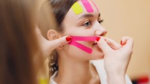 Masaż KOBIDO + taping twarzy — połączenie technik dla efektu liftingu