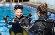 Zalety szkolenia nurkowego PADI z profesjonalnym biurem podróży