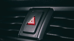 Dlaczego auto wchodzi w tryb awaryjny? Najczęstsze powody