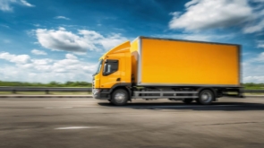 Spedycja drogowa: najczęstsze problemy w transporcie i jak ich unikać