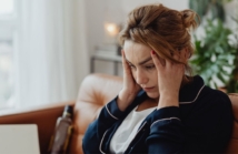 Terapia a „brak sensu życia”: jak pracuje się z poczuciem pustki