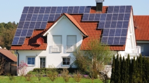 Fotowoltaika z magazynem vs bez