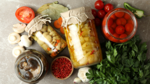 Fermentacja a marynowanie - różnice i podobieństwa