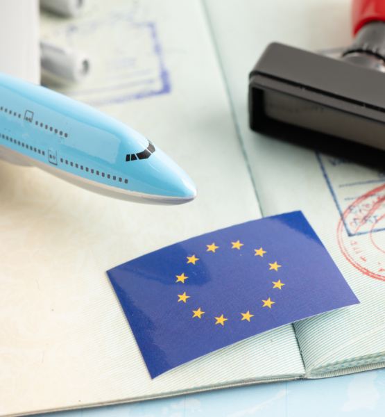 Europejska Karta Ubezpieczenia Zdrowotnego - kiedy może przydać się podczas szkolnej podróży?